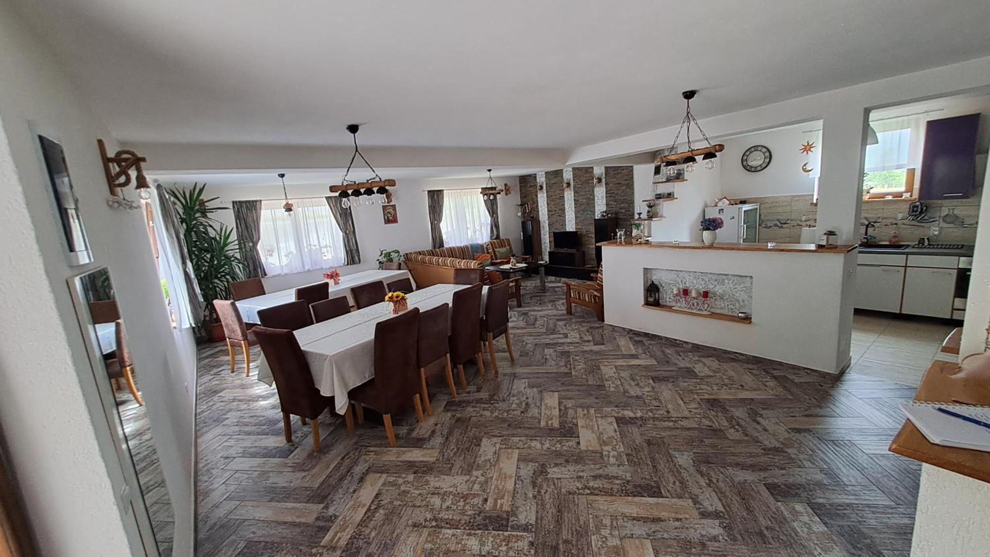 Vis Implinit Hotel Cîrţişoara Екстериор снимка